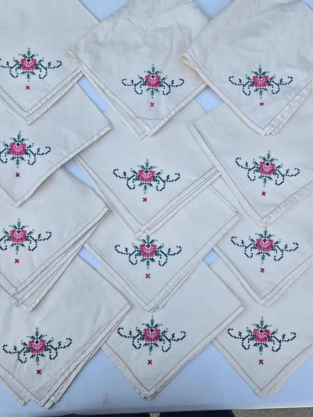 Embroidered Pink Rose Linen Napkins - Set